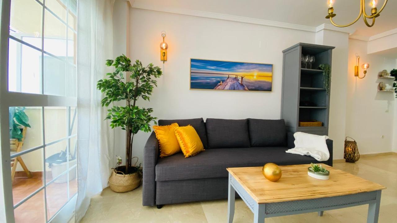 Sol Beach Benalmadena Suitemalaga Parking Eksteriør bilde